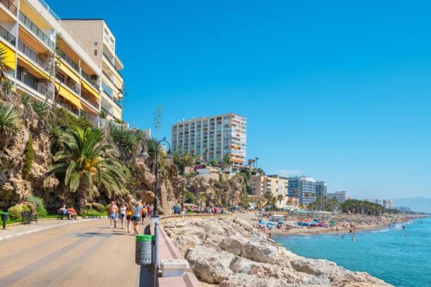 Apartamento Carole Playa Bajondillo Torremolinos Beach - Playa A 30 Segundos - Wifi - Parking - Terraza Apartment Exterior photo